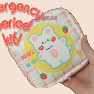 Emergency period kit